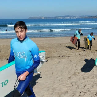 Clase Grupal de Surf (A Coruña)