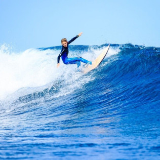 Clase Privada de Surf con Vídeo Corrección (Muxía, A Coruña)