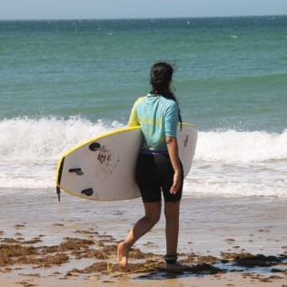 Clase de Surf en Pareja (Zahara de los Atunes, Cádiz)