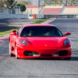 Conducir un Ferrari F430 F1 (4 Circuitos)