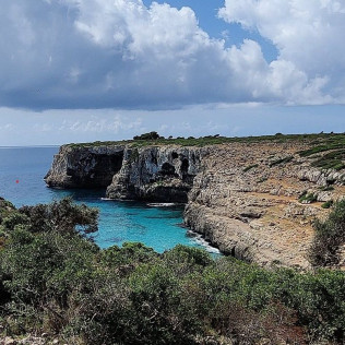 Aventura de Coasteering en el Mar del Este (Cala Romàntica, Mallorca)