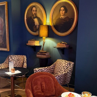 Comida o Cena para dos en Hotel Boutique Divino (Figueres, Girona)