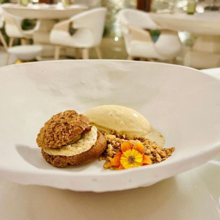 Plan Gourmet en Sanxenxo: Menú de Pases en Aldea Calma (Pontevedra)