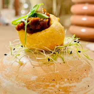 Plan Gourmet en Sanxenxo: Menú de Pases en Aldea Calma (Pontevedra)