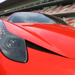 Conducir un Ferrari F458 F1 ITALIA + Vuelta de reconocimiento (4 localizaciones)
