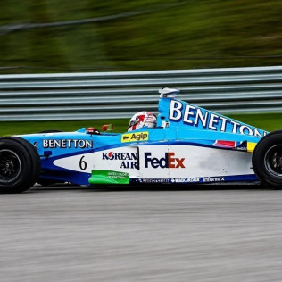 Conducir un Fórmula Renault y 2 vueltas en Fórmula 1 (Magny-Cours, Francia)