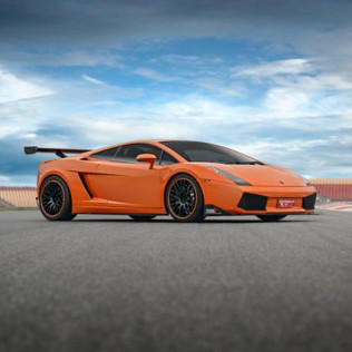 Conducir Lamborghini Gallardo en el Circuit de Barcelona-Catalunya Gran Premio (4,7km) 