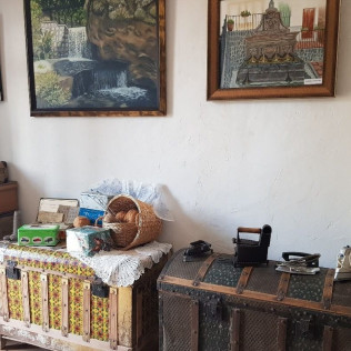 Visita a Bodega con Cata y Aperitivo de la Alpujarra en la Finca Ecológica del Cortijo El Cura Eco-Bodega (Laujar de Andarax, Almería)