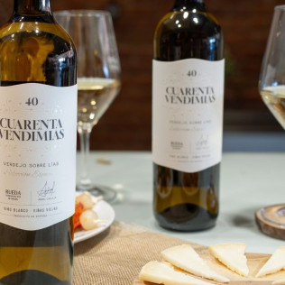 Experiencia Cuarenta Vendimias: Visita y Cata en Bodega Cuatro Rayas (La Seca, Valladolid)