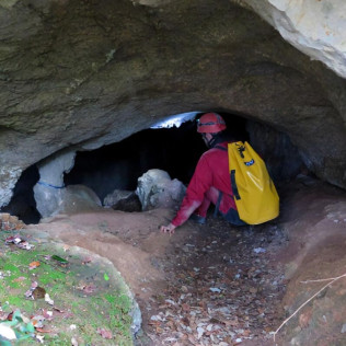 Visita a una Cueva (País Vasco)