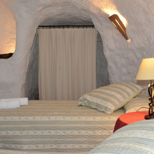 Escapada de 1 o 2 Noches con Desayuno en Casas Rurales - Casas Cueva El Mirador de Galera (Galera, Granada)