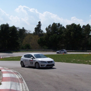 Drive Control: Curso Bautizo de Conducción Segura (Barcelona)
