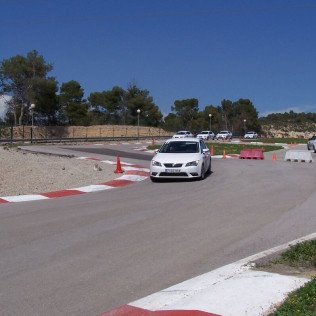 Drive Control: Curso Bautizo de Conducción Segura (Barcelona)