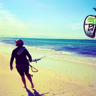 Curso Semiprivado de Kitesurf (Cádiz)
