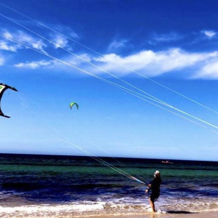 Curso Semiprivado de Kitesurf (Cádiz)