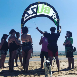 Curso Semiprivado de Kitesurf (Cádiz)