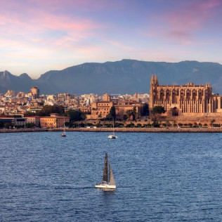 Day at Sea: Salida en Barco con Paradas para Baño (Palma, Mallorca)