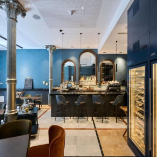 Day Pass: Circuito Spa, Masaje, Desayuno, Comida y Piscina en Hotel Catalonia Plaza Catalunya 4* (Barcelona)