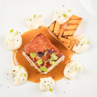 Day Pass de Verano: Circuito Spa, Acceso a la Piscina y Comida para dos en Hospes Palacio del Bailío 5* (Córdoba)