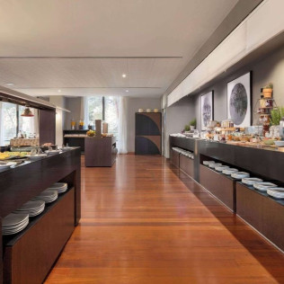 Desayuno Buffet en Dolce by Wyndham Barcelona Resort 4* Sup (Sant Esteve Sesrovires, Barcelona)