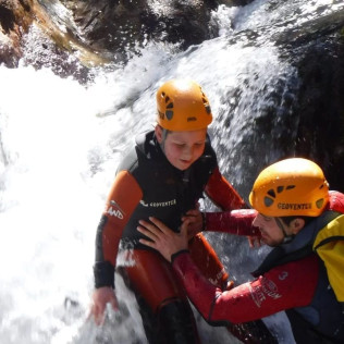 Descenso de Barrancos Nivel Inicial (Villarluengo, Teruel) 