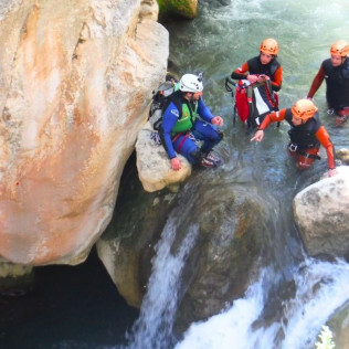 Descenso de Barrancos Nivel Inicial (Villarluengo, Teruel) 