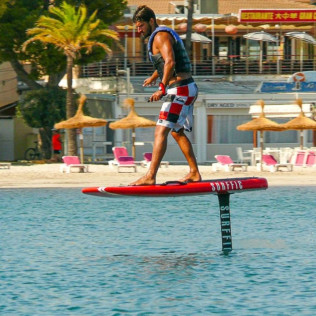 Curso de eFoil (Puerto de Alcudia, Mallorca)