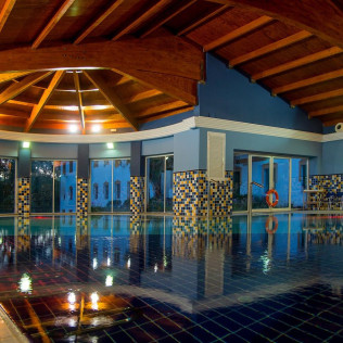Circuito Spa y Comida o Cena para dos en Hotel Balneario El Raposo 4* (Badajoz)