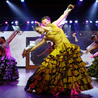 Entrada a Benidorm Palace con Espectáculo y Opción a Cena (Benidorm, Alicante)