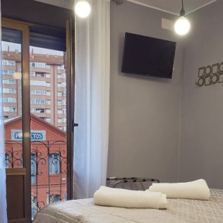 Escapada de 2 Noches con Desayuno en Entrevias Lodging (León)