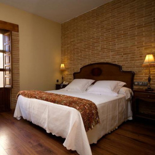 Escapada con Spa en Posada Real Los Condestables 4* y Visita a Bodega con Cata (Zamora)