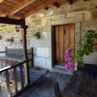 Escapada con Cena en Posada de Pedrazales (Pedrazales, Zamora)