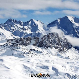 Escapada en Balneario de Panticosa 4* con Spa y Excursión en Raquetas de Nieve para dos (Huesca)