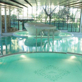 Escapada con Spa "Aquatonic" y Comida o Cena en Hotel Balneario Termes de Montbrió 4* (Tarragona)