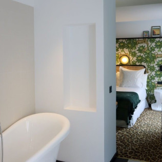 Escapada con Desayuno en Hotel Boutique Divino (Figueres, Girona)