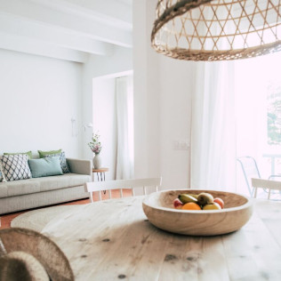 Escapada de 2 Noches en el Hostal Ses Negres (Begur, Girona)
