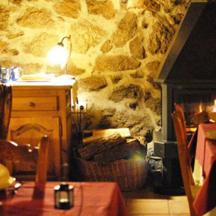 Escapada de 2 Noches con Cena en Hotel La Trocha de Hoyorredondo 4* (Hoyorredondo, Ávila)