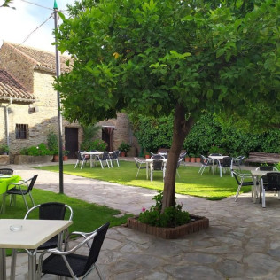 Escapada con Degustación y Desayuno en Hotel Soterraña (Madroñera, Cáceres)