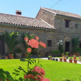 Escapada con Degustación y Desayuno en Hotel Soterraña (Madroñera, Cáceres)