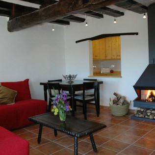 Escapada de 2 Noches en Hotel Montsonís Medieval Resort (Lleida)