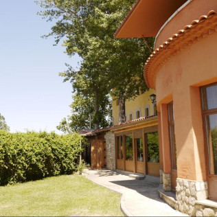 Escapada Relax con Circuito Termal en Balneario de Almeida La Dama Verde (Zamora)