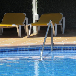 Escapada Romántica con Cena en el Hotel Santa Anna 3* de la Costa Brava (L'Estartit, Girona)
