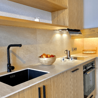 Escapada Romántica con Jacuzzi Privado en Torre Medieval de Queralt s. XVI (Sistero, Lleida)