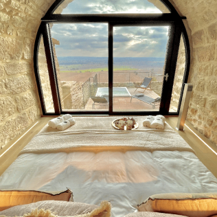 Escapada Romántica con Jacuzzi Privado en Torre Medieval de Queralt s. XVI (Sistero, Lleida)