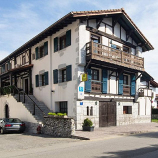 Escapada Romántica con Spa Privado para dos en Hotel Atxaspi (Navarra)