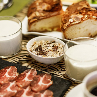 Escapada Romántica de 2 Noches con Spa Privado en Hotel Boutique & Spa Capitulo Trece (Segovia)