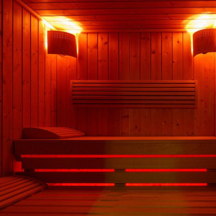 Escapada Romántica de 2 Noches con Spa Privado en Hotel Boutique & Spa Capitulo Trece (Segovia)