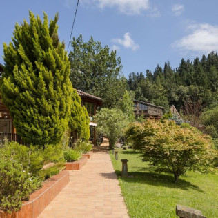 Escapada Romántica con Cena en Hotel & Spa Etxegana (Vizcaya)