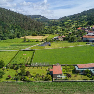 Escapada Rural en Casa Perfeuto María (A Coruña)