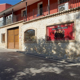 Escapada en Casa Rural & Spa La Graja y Visita Bodegas a Bodegas Pablo Morate, Museo del Vino y Cata para dos (Madrid)